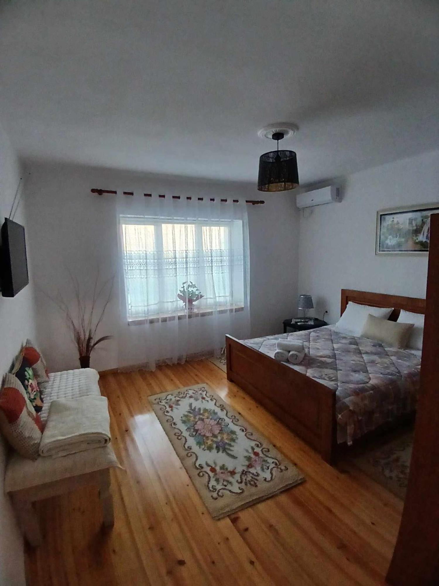 Eniguesthouse * Gjirokastër